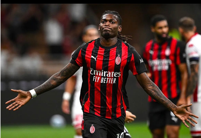 世界杯客户端升级说明-米兰与拉斐尔·莱奥续约谈判进展顺利即将签署新协议|AC米兰|拉斐尔-达-席尔瓦|ac米兰|莱奥-席尔瓦|预期_新浪体育_新浪新闻